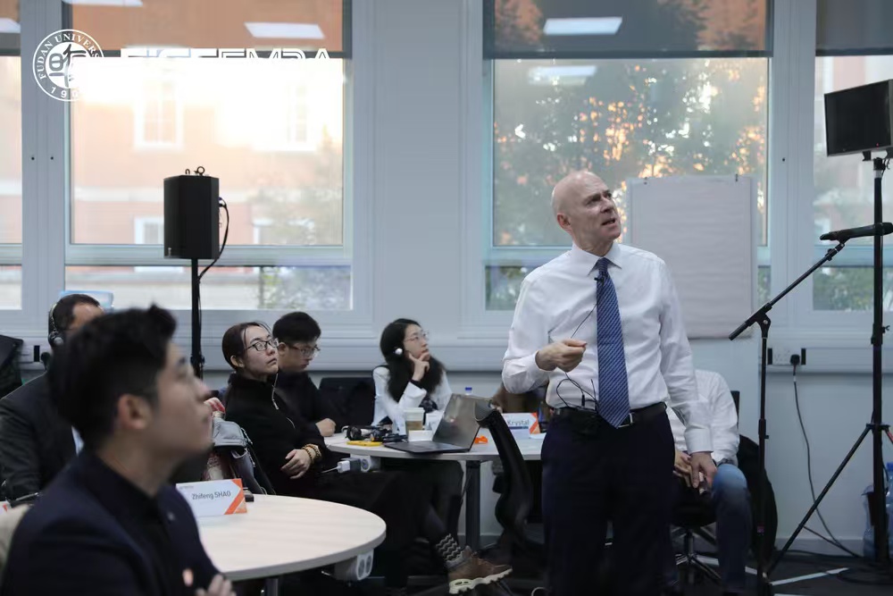 “AI+” 时代，复旦金融 MBA 学子逐梦伦敦，以全球视野洞察金融与创新