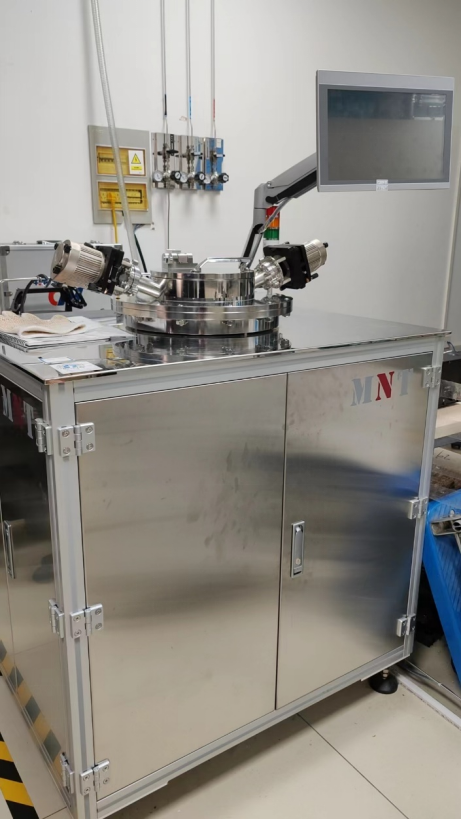 原子层沉积系统