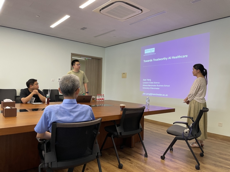 曼彻斯特大学杨氙博士前来实验室访问