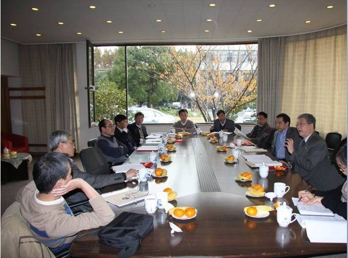 通用高分子材料高性能化协同创新中心召开理事会第一次会议