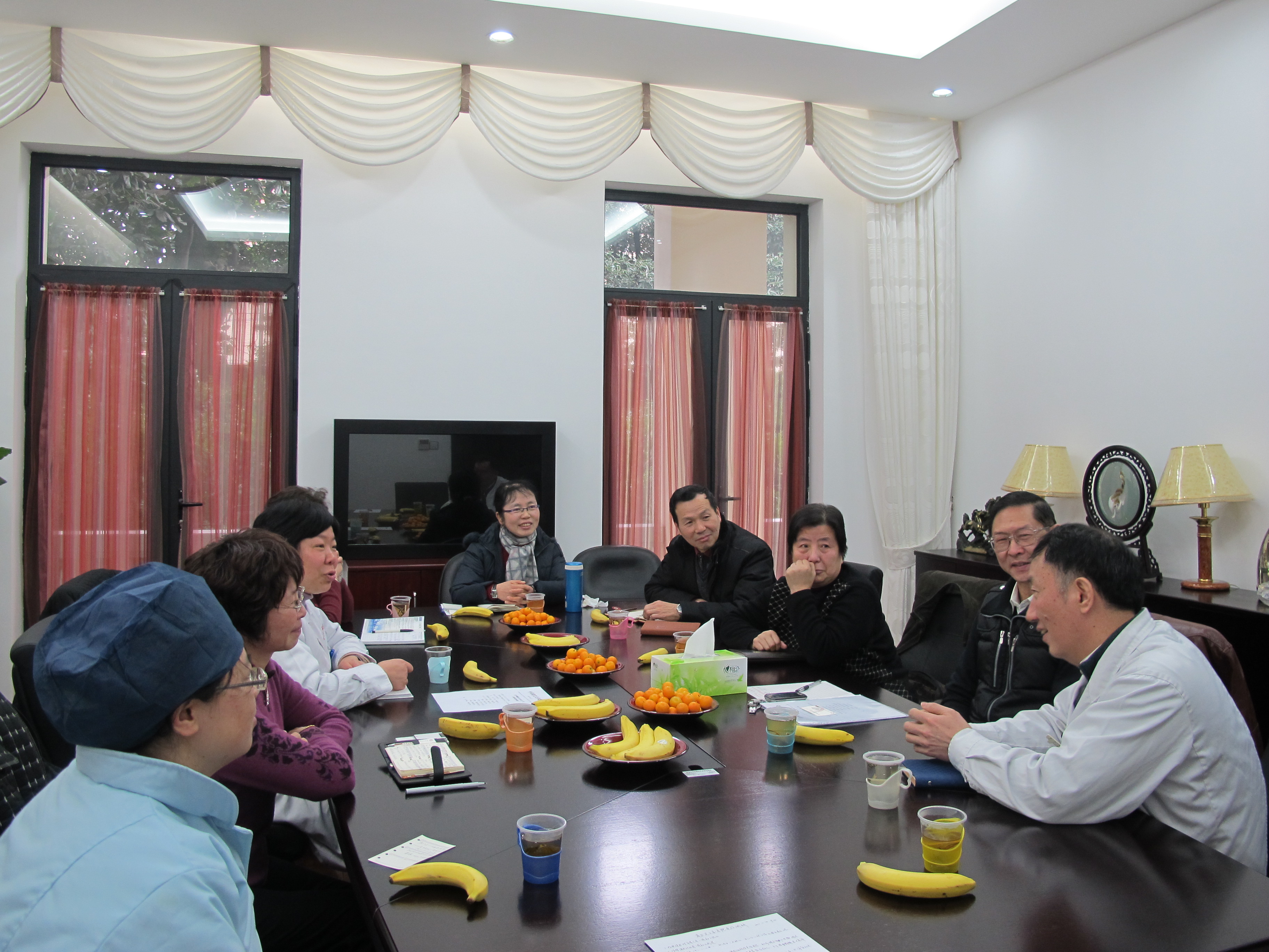 校关工委在五官科医院调研