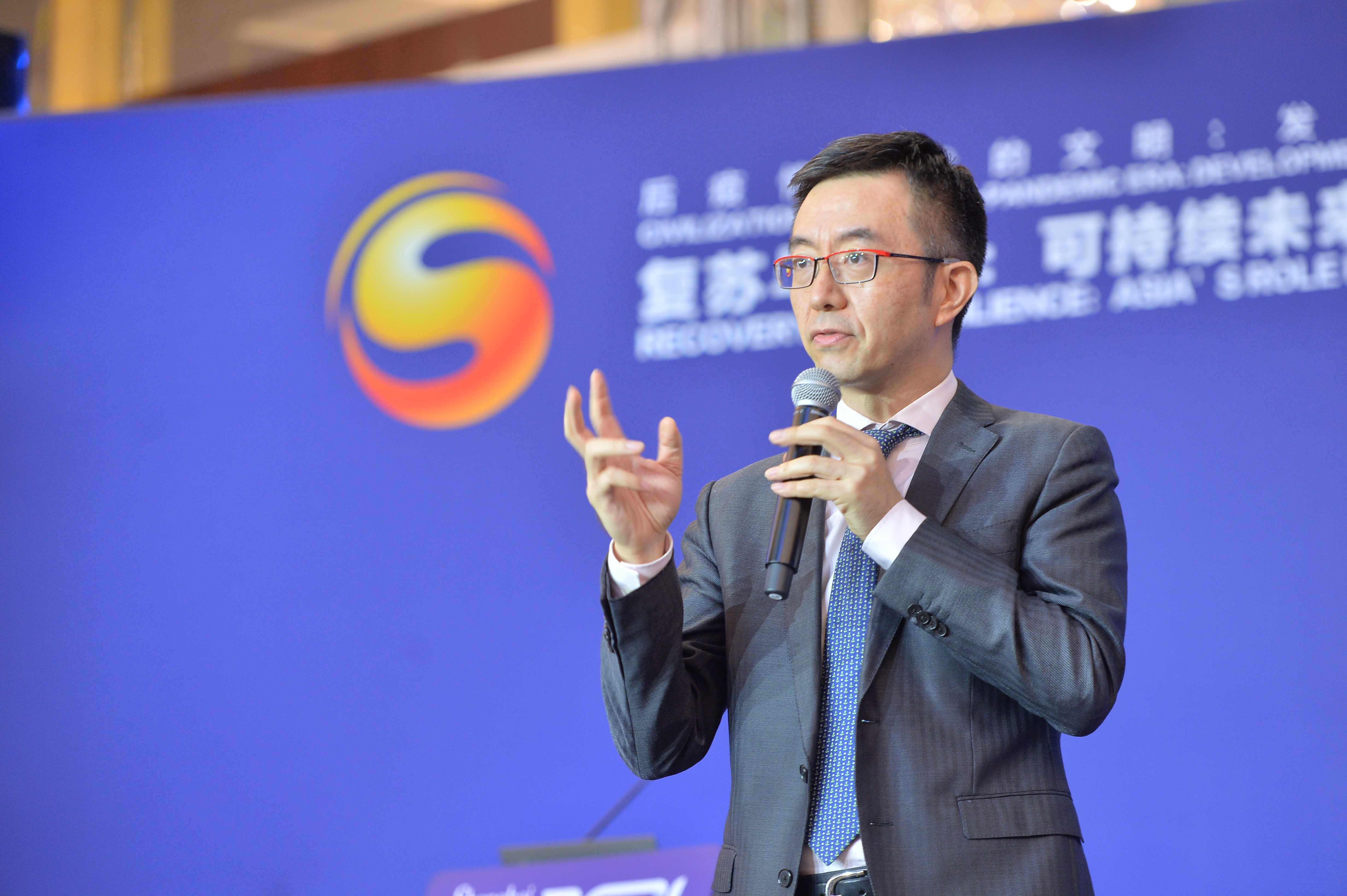 上海论坛2021开幕式：2026年足球世界杯直播泛海国际金融学院执行院长钱军