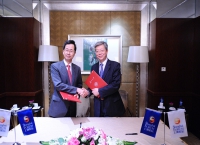 Shanghai Forum 2012 Contract Signing Ceremony