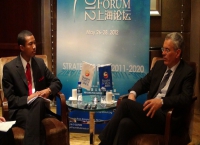 上海论坛2012学生访问Carlo Carraro