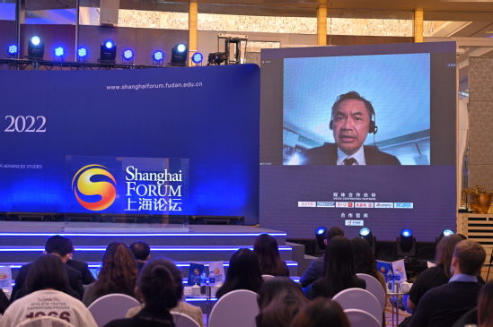 印度尼西亚外交政策协会创始人、印度尼西亚外交部前副部长、印度尼西亚前驻美国大使Dino Patti Djalal在上海论坛2022开幕式上演讲