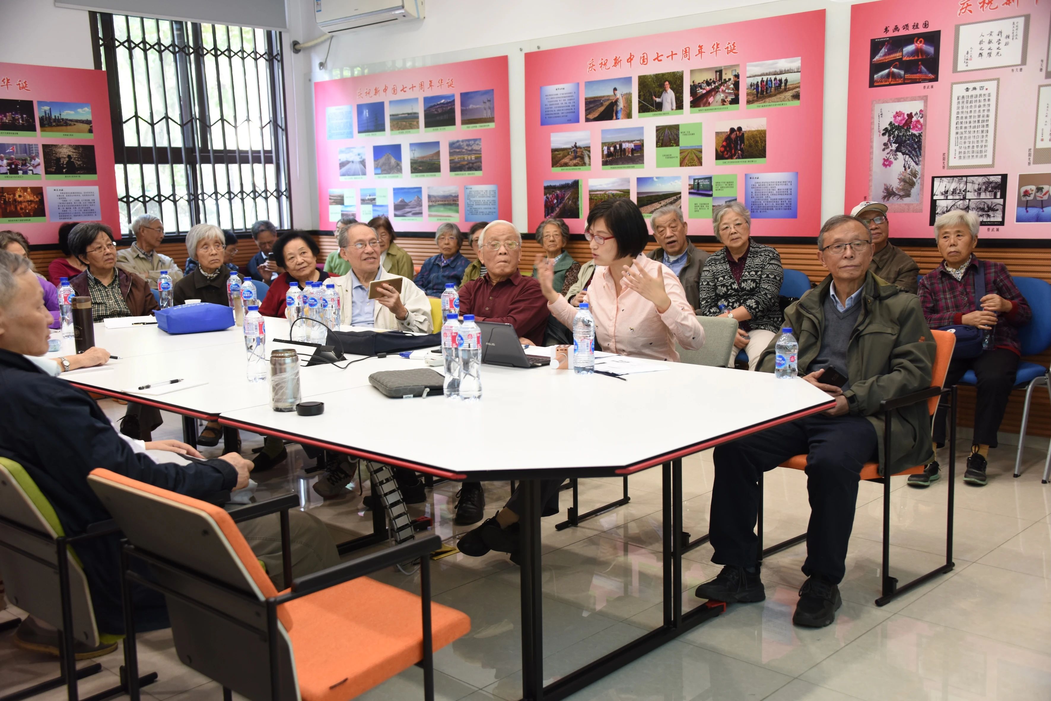 邀请专家为大家介绍脑保健常识